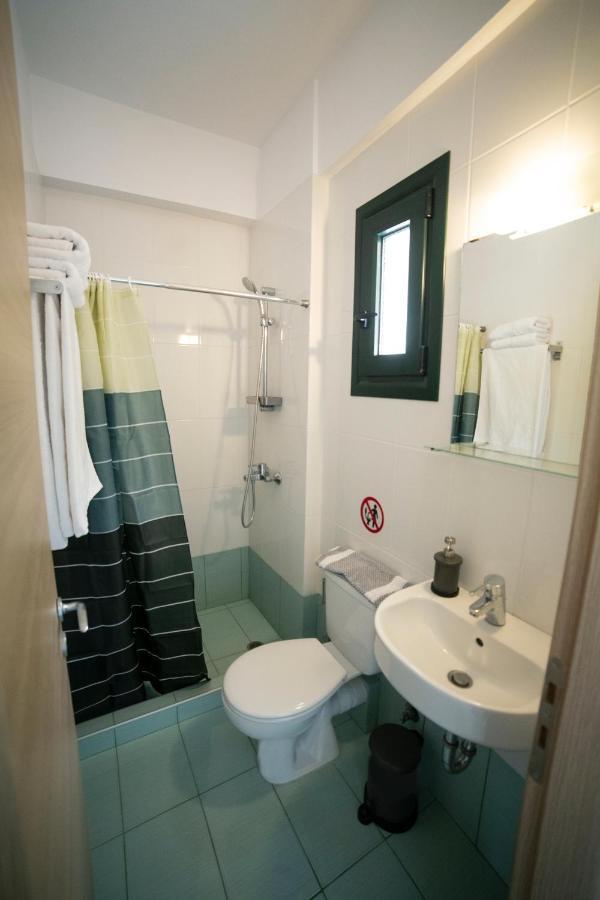 Eri Rooms To Let Raches  Экстерьер фото