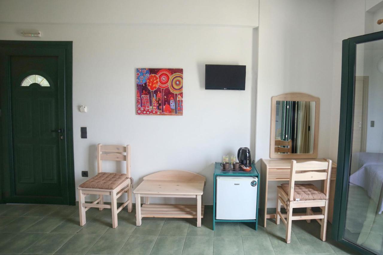 Eri Rooms To Let Raches  Экстерьер фото