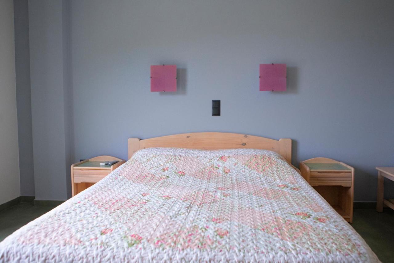 Eri Rooms To Let Raches  Экстерьер фото