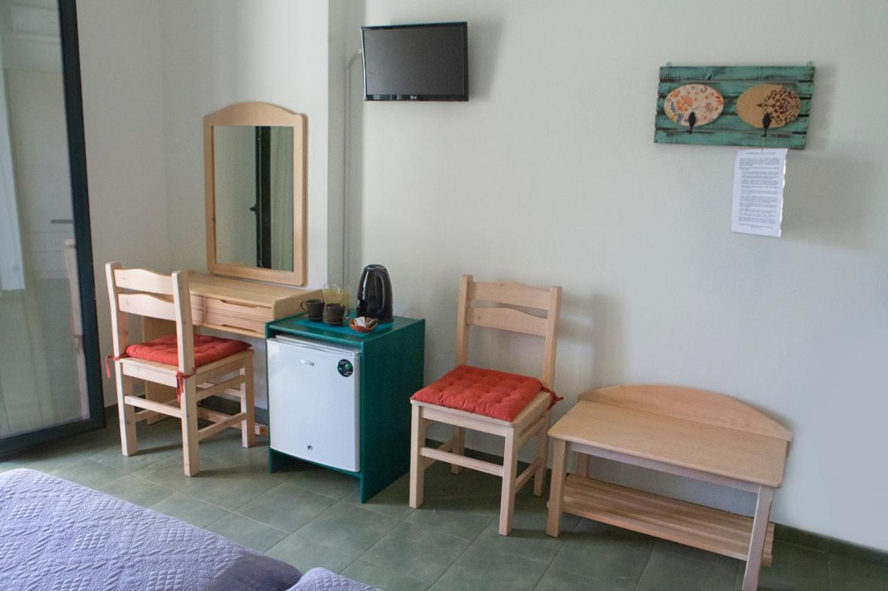 Eri Rooms To Let Raches  Экстерьер фото